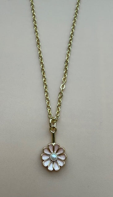 Pink Pearl Daisy Pendant Necklace