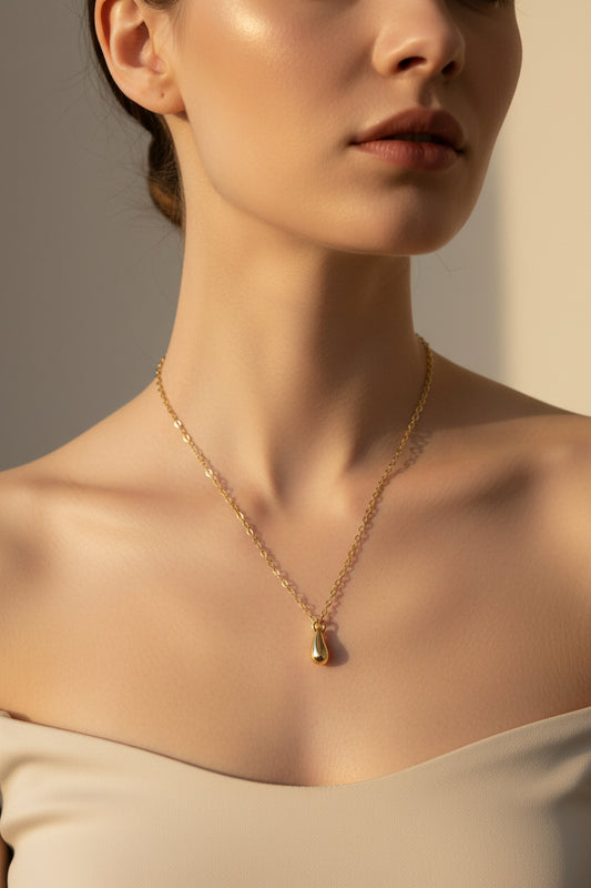 Teardrop Pendant Necklace